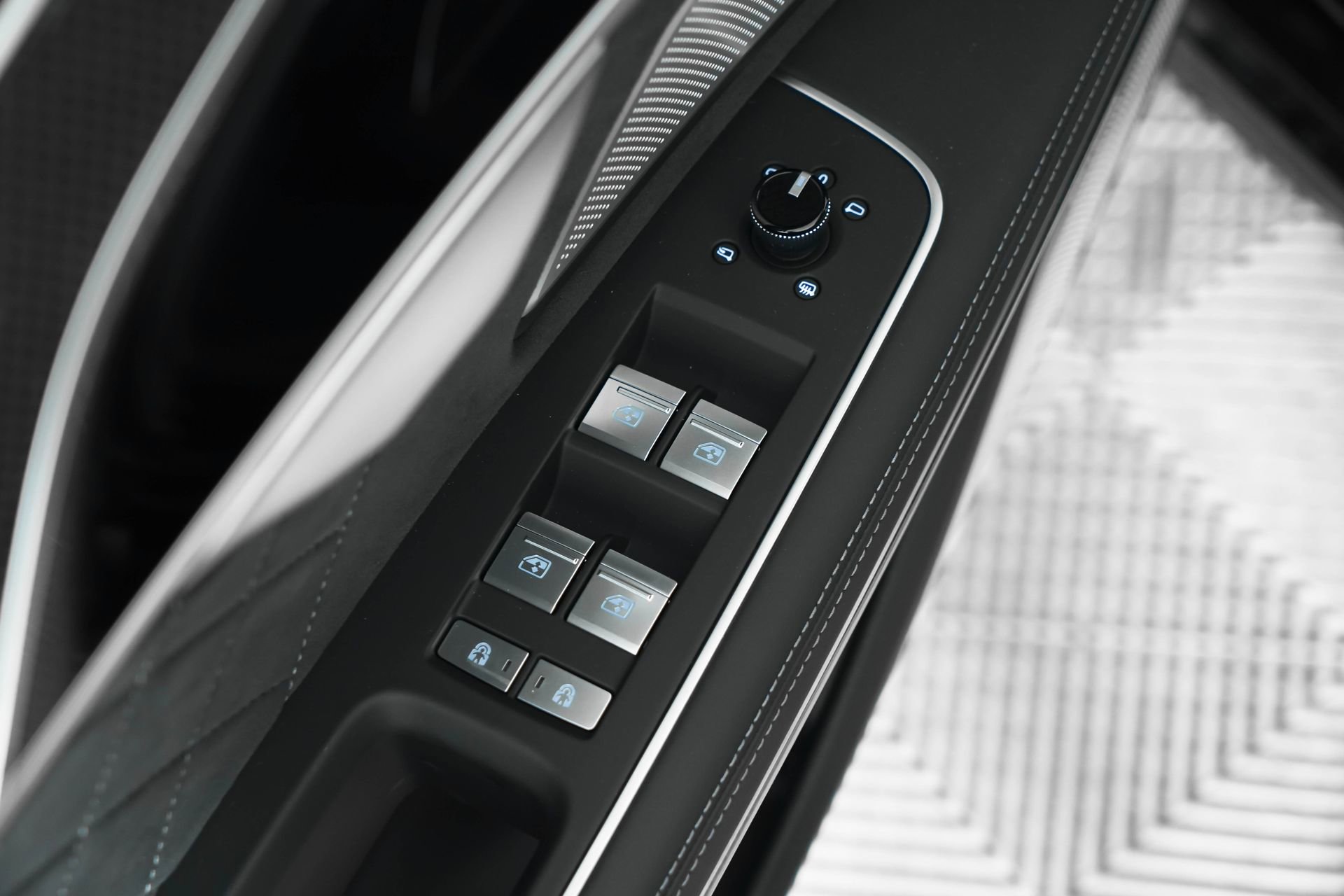 New 2025 Audi S8 image 31