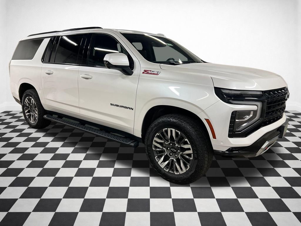 Certified 2025 Chevrolet Suburban Z71 AWD/4WD image 1