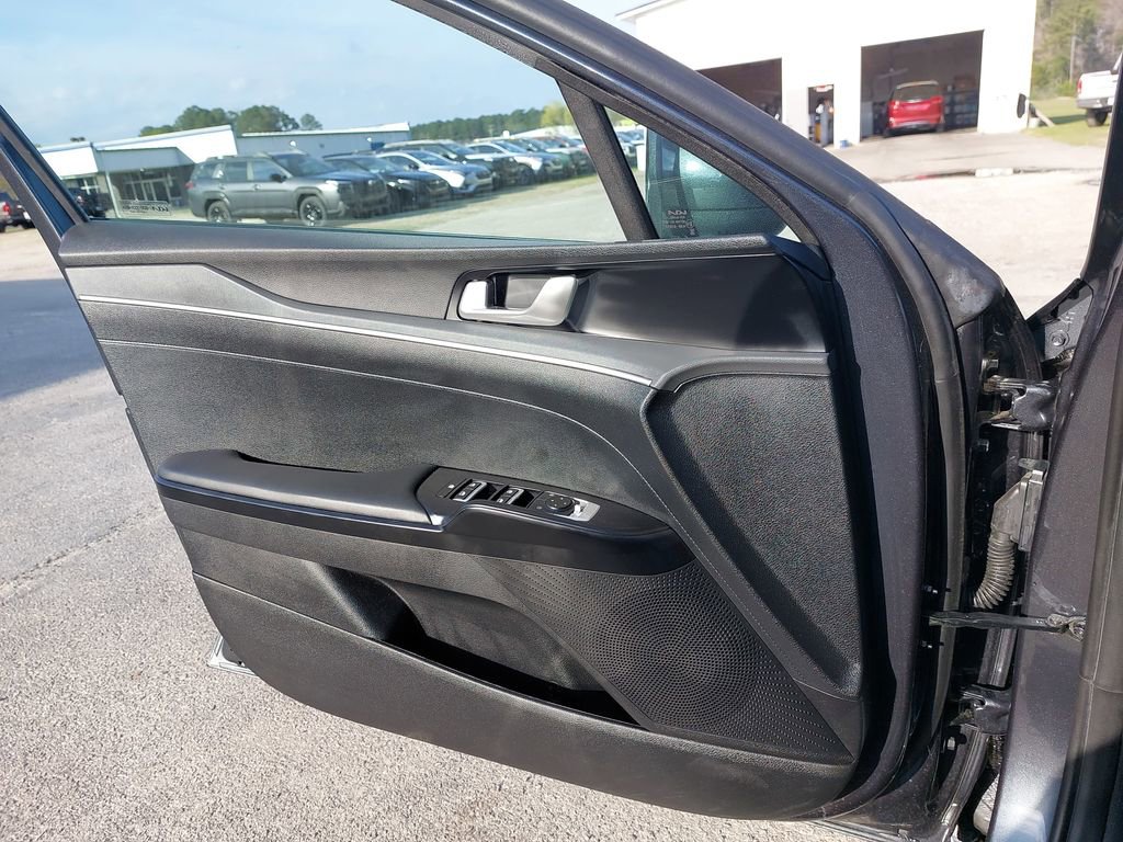 Used 2023 Kia K5 LXS FWD image 22