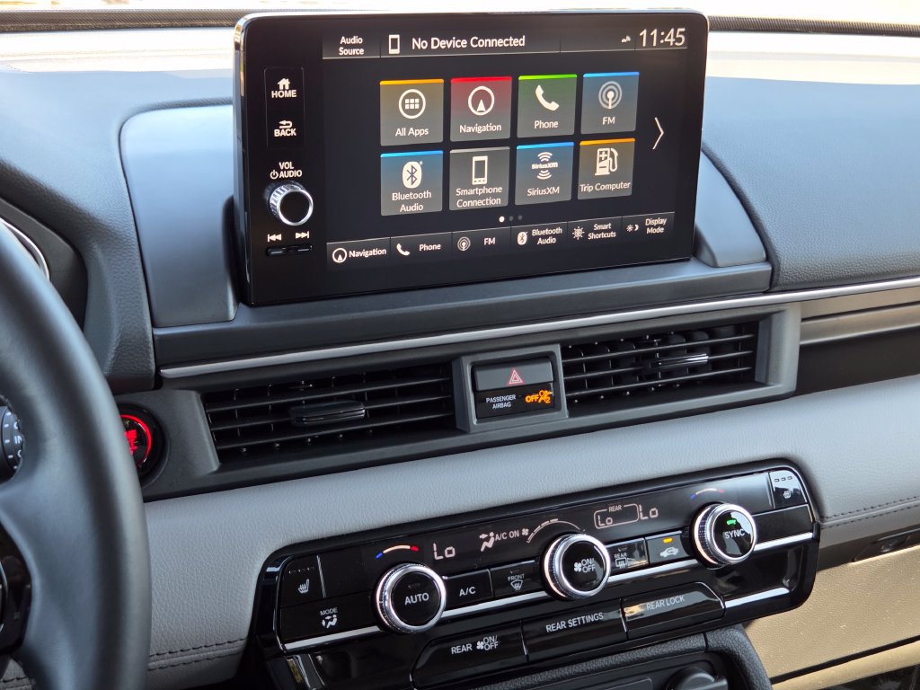 Used 2025 Honda Pilot Touring image 39