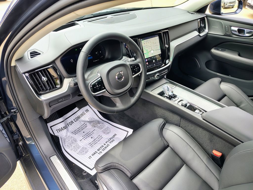 New 2026 Volvo XC60 B5 Ultra w/ Climate Package AWD/4WD image 16