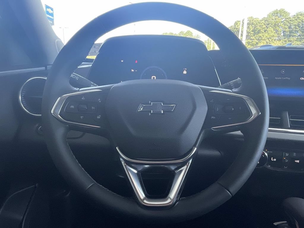 New 2026 Chevrolet Trax LT w/ Midnight Edition FWD image 24