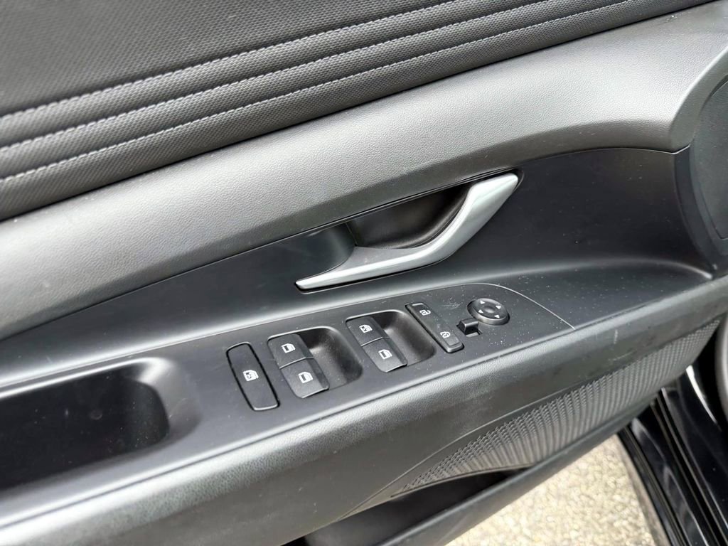 Certified 2023 Hyundai Elantra SEL w/ Convenience Package FWD image 22