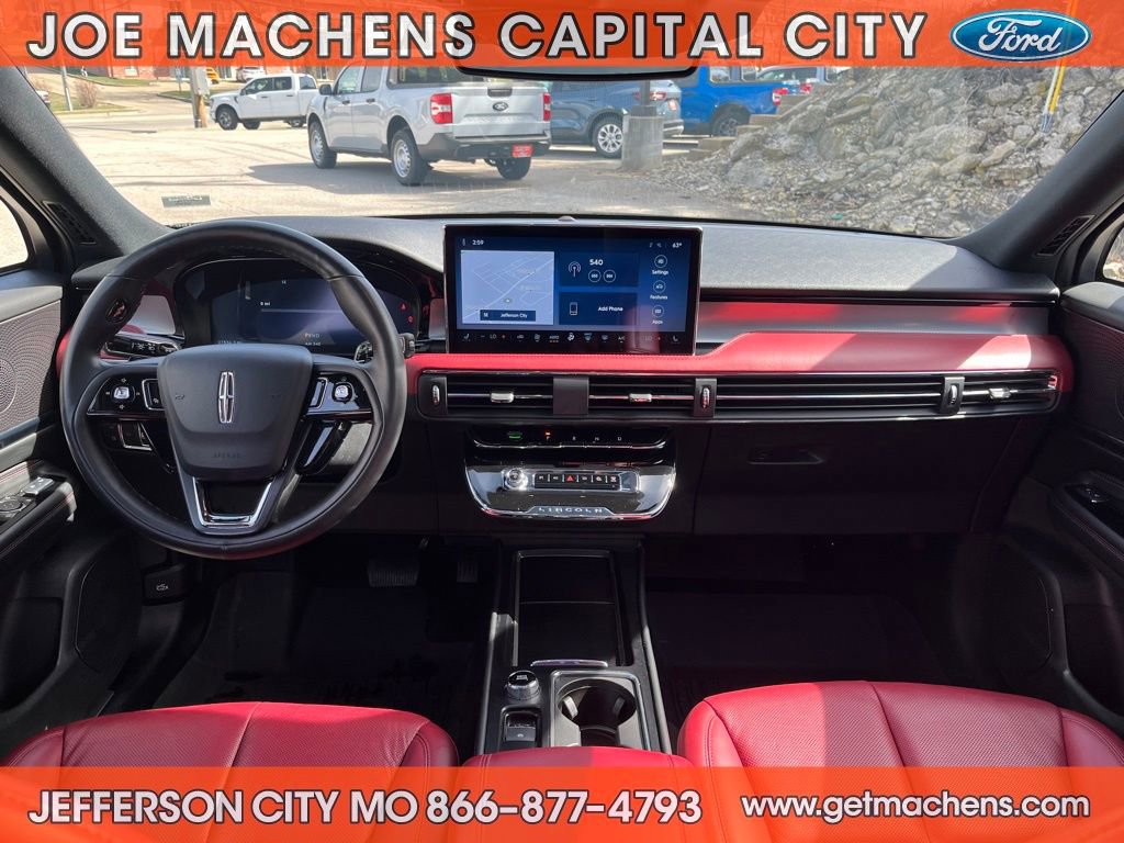 Used 2025 Lincoln Corsair Grand Touring w/ Jet Appearance Package image 13
