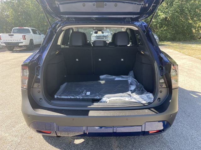 New 2026 Nissan Kicks SR w/ Cold Weather Package image 15