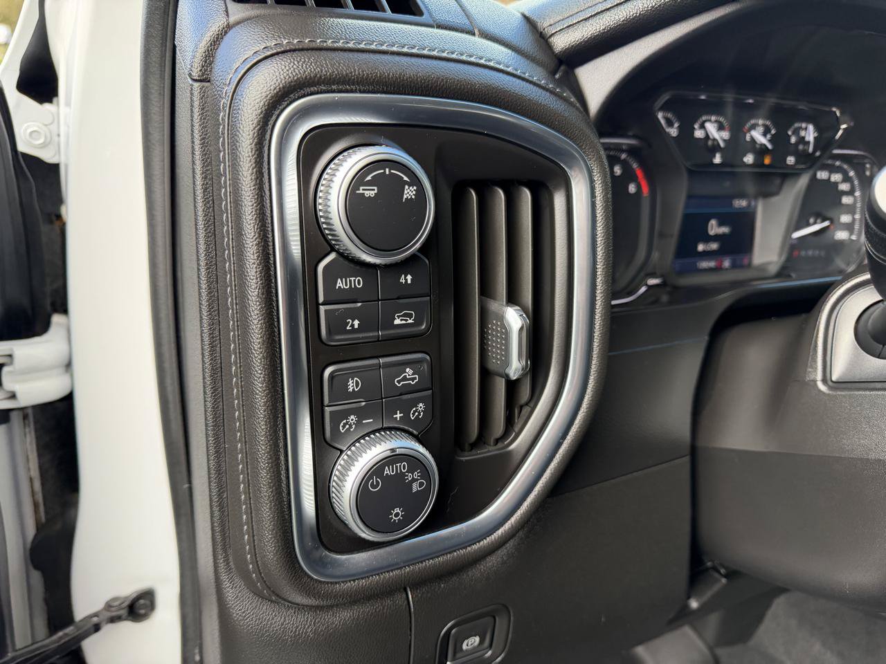 Used 2019 GMC Sierra 1500 Elevation w/ Elevation Value Package AWD/4WD image 23