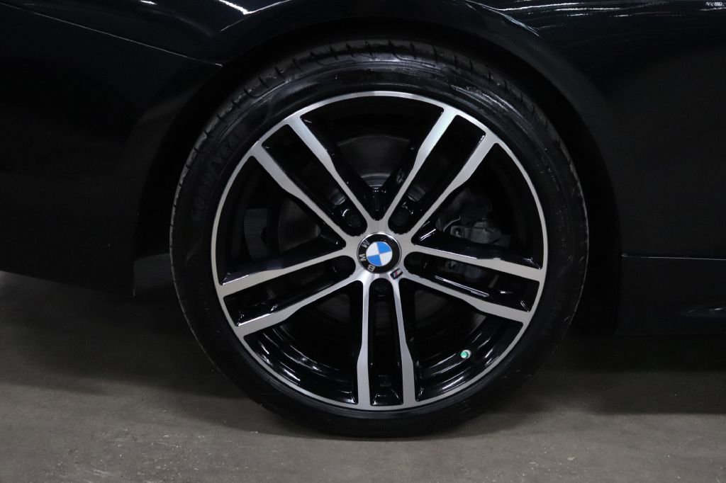 Used 2020 BMW 440i xDrive Convertible w/ M Sport Package image 36