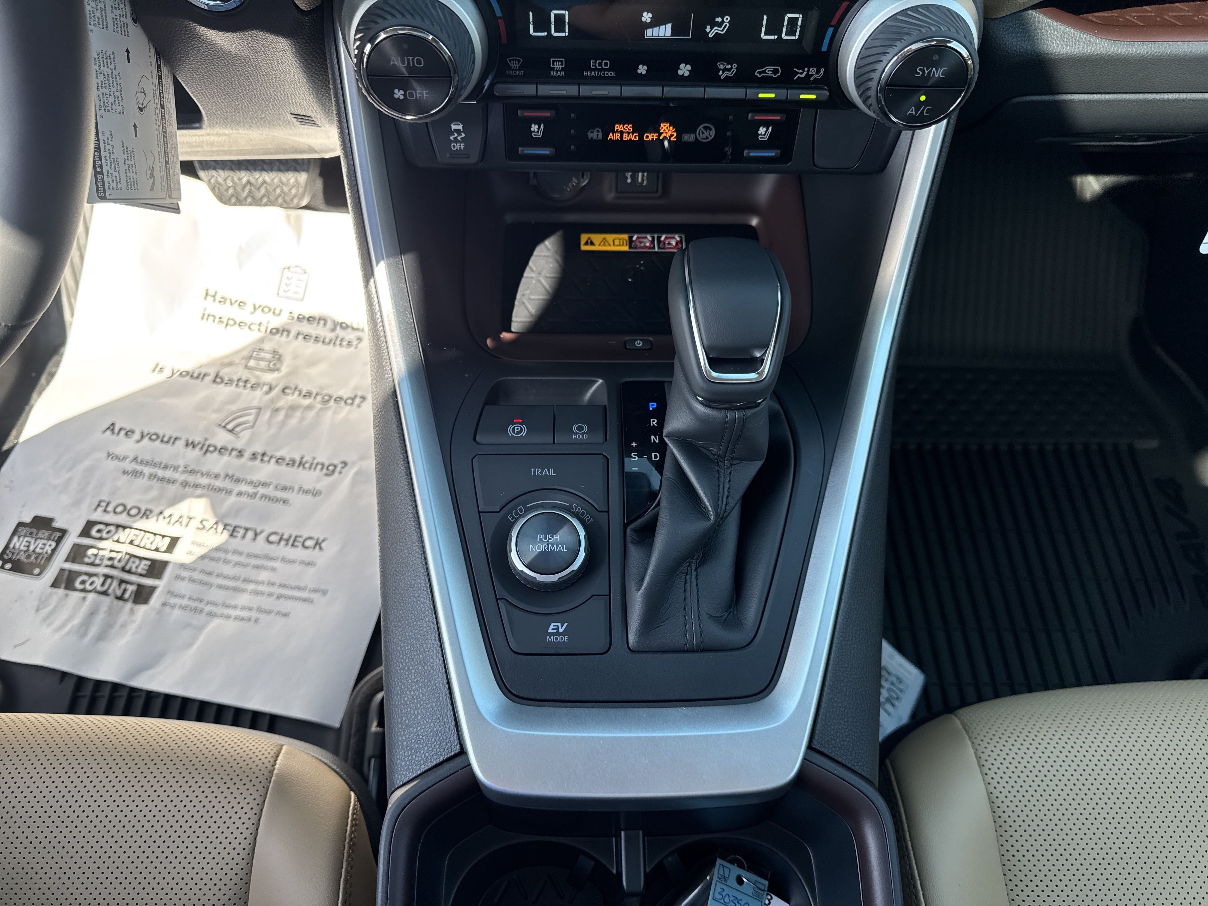 New 2025 Toyota RAV4 Limited w/ Advanced Technology Package AWD/4WD image 21