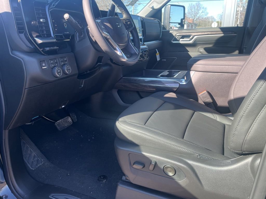 New 2026 Chevrolet Silverado 3500 LTZ w/ LTZ Plus Package image 11
