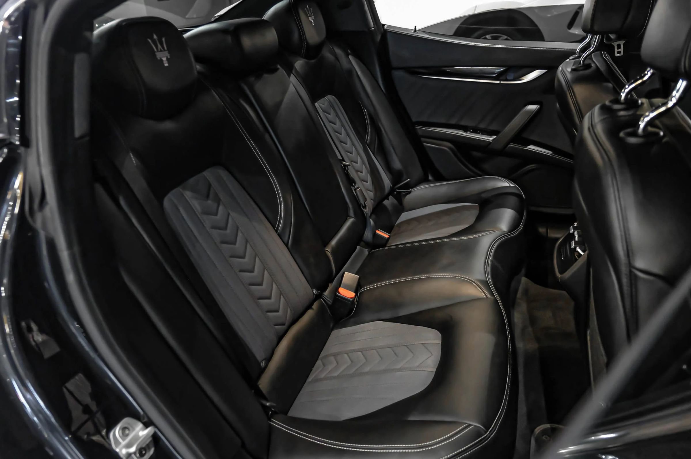 Used 2019 Maserati Ghibli S GranLusso AWD/4WD image 44