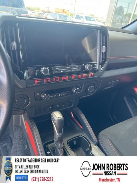 Used 2025 Nissan Frontier Pro-X image 10
