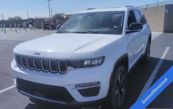 Used 2024 Jeep Grand Cherokee Limited 4xe AWD/4WD image 8