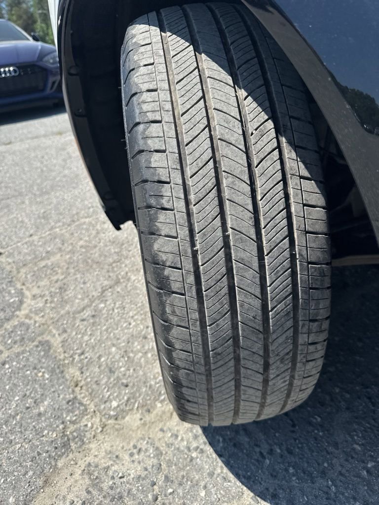 Used 2023 Ford Mustang Mach-E Premium AWD/4WD image 31