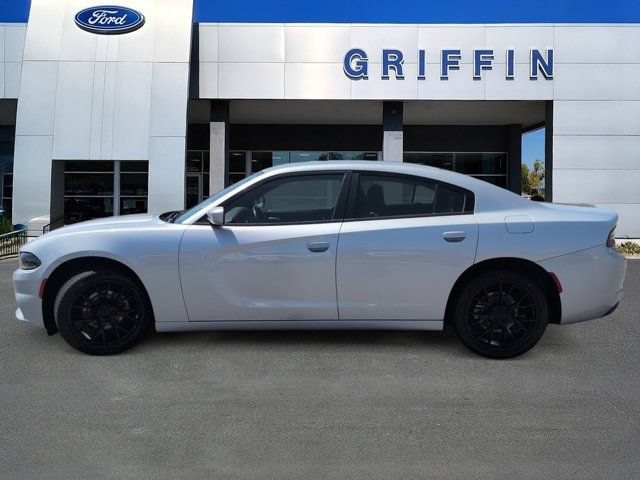 Used 2022 Dodge Charger SXT RWD image 10