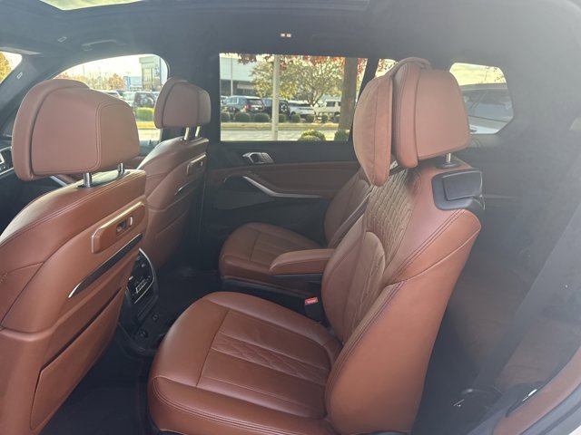 Certified 2023 BMW X7 xDrive40i w/ M Sport Package image 16