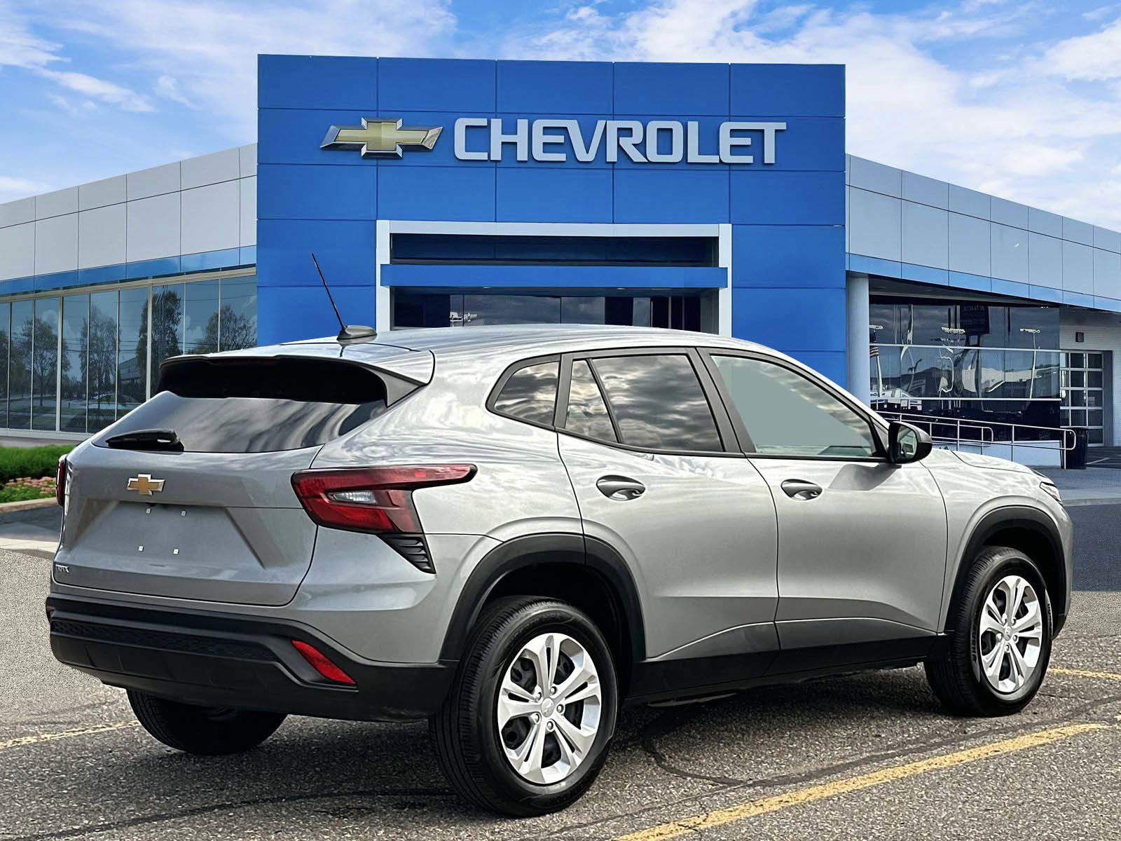 Certified 2024 Chevrolet Trax LS image 4