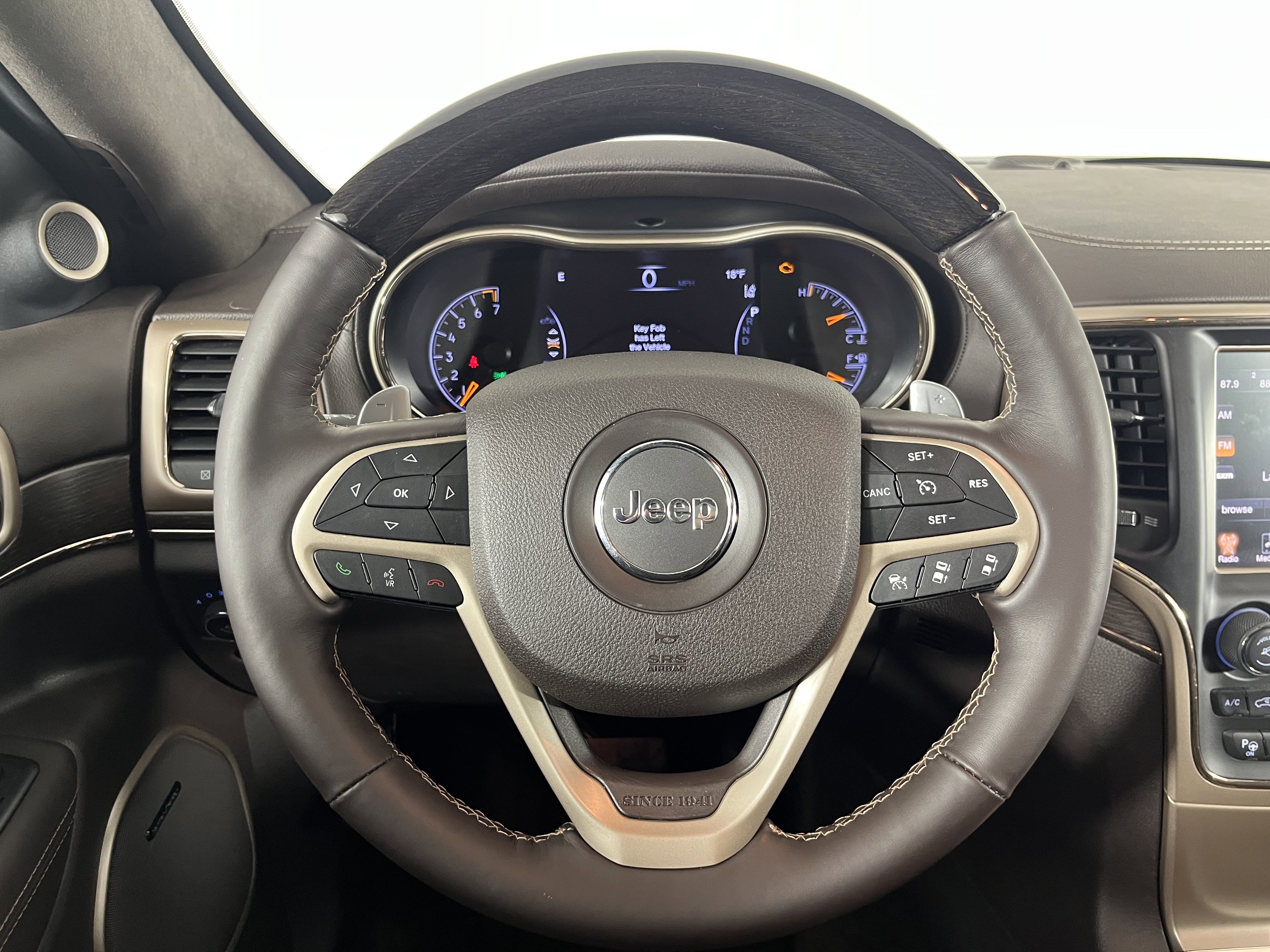 Used 2017 Jeep Grand Cherokee Summit image 12