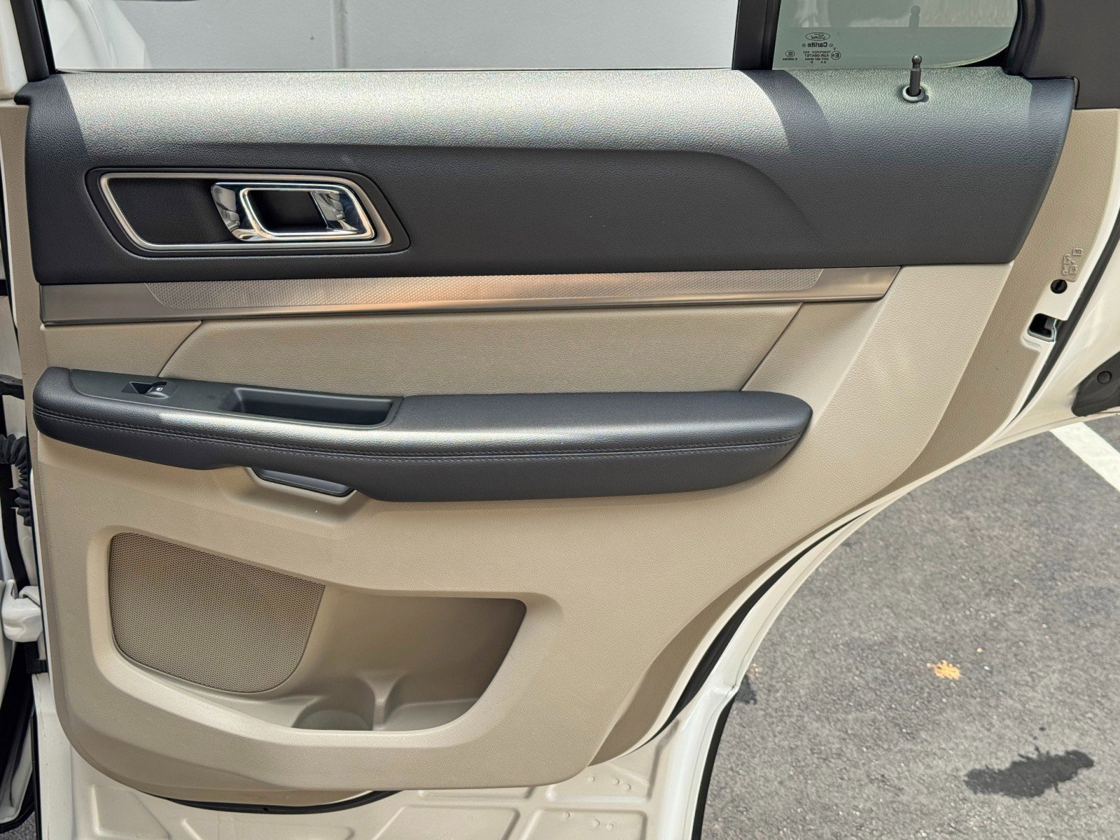 Used 2019 Ford Explorer XLT FWD image 37
