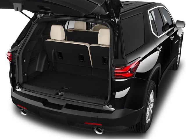 Used 2023 Chevrolet Traverse Premier FWD image 7