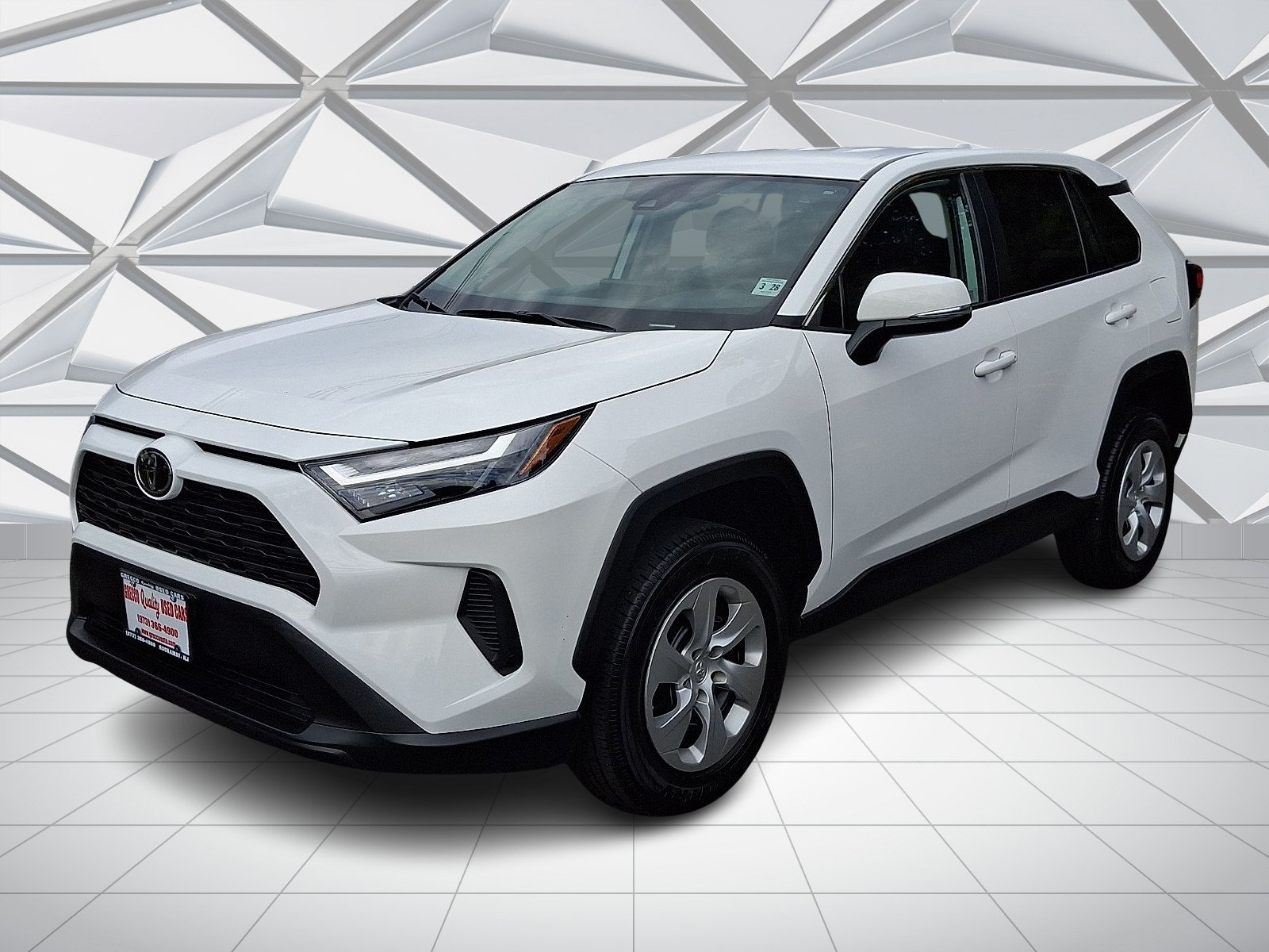 Used 2023 Toyota RAV4 LE AWD/4WD image 4