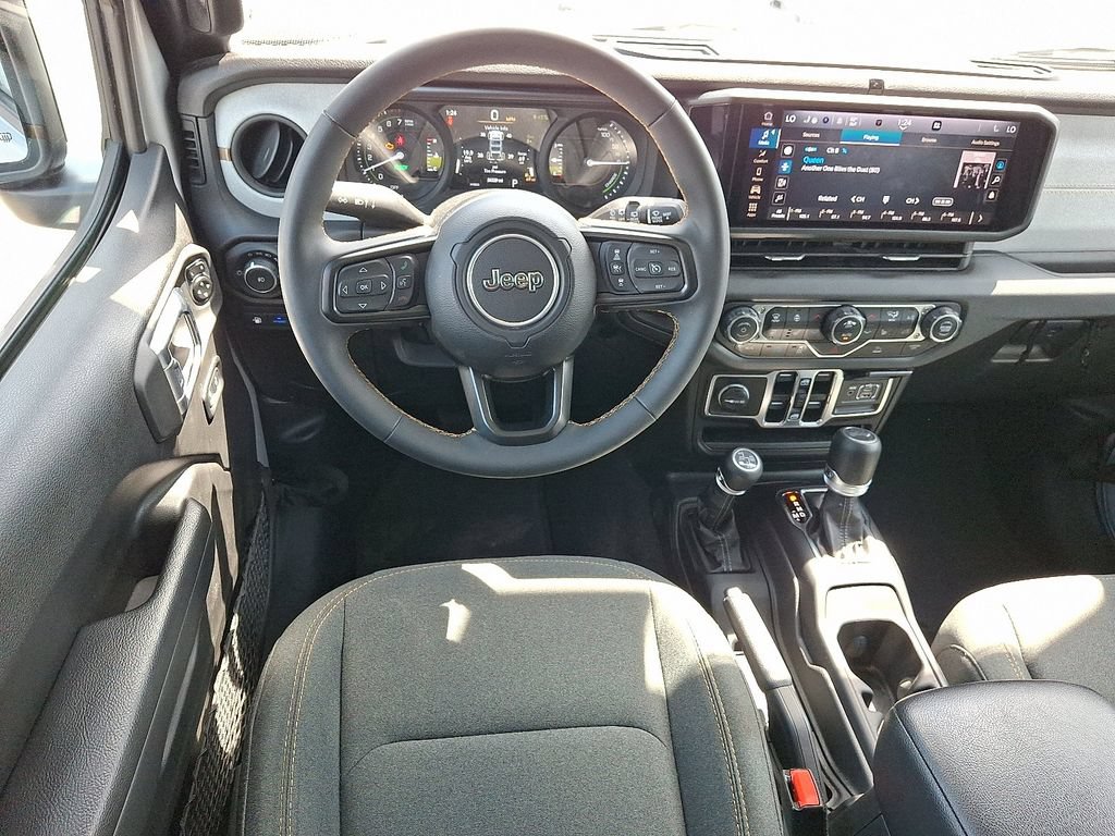 Used 2024 Jeep Wrangler Unlimited w/ Convenience Group AWD/4WD image 12