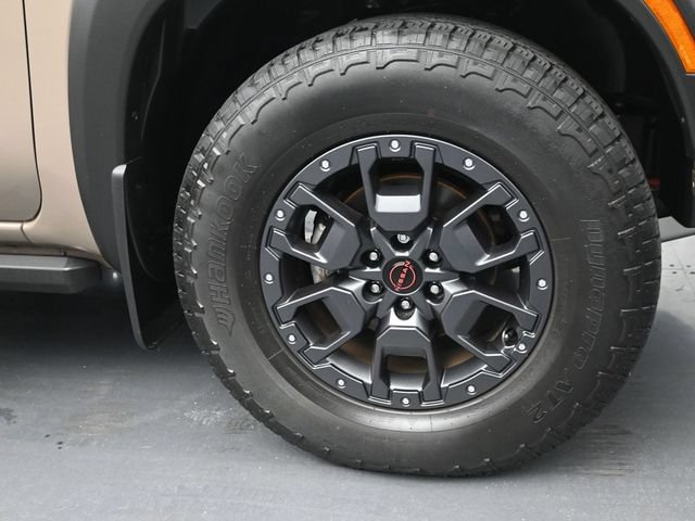 Used 2022 Nissan Frontier PRO-4X w/ Pro-4X Premium Package AWD/4WD image 39