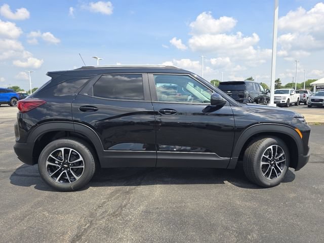 New 2026 Chevrolet TrailBlazer LT w/ Convenience Package FWD image 17