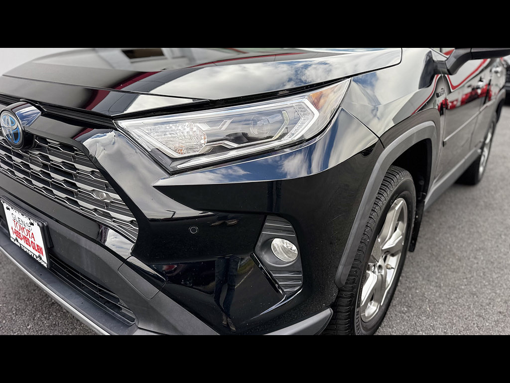 Used 2019 Toyota RAV4 Limited w/ Carpet Mat Package AWD/4WD image 11