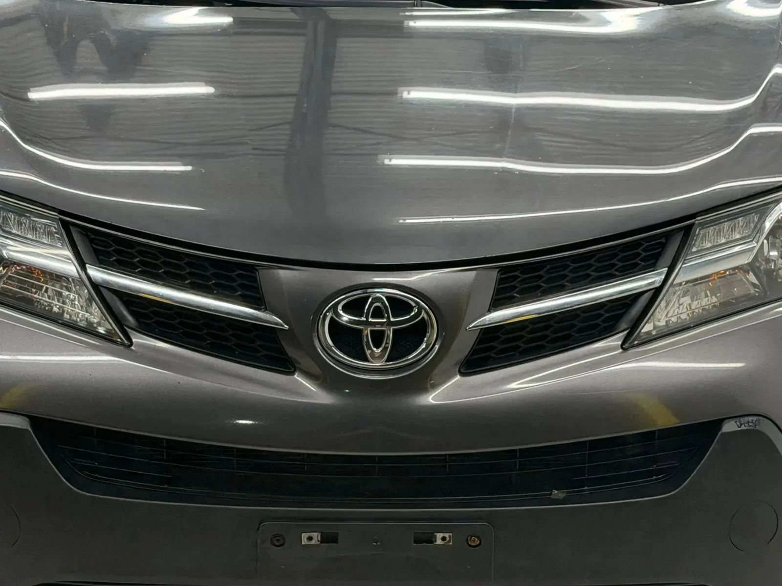 Used 2013 Toyota RAV4 XLE AWD/4WD image 5