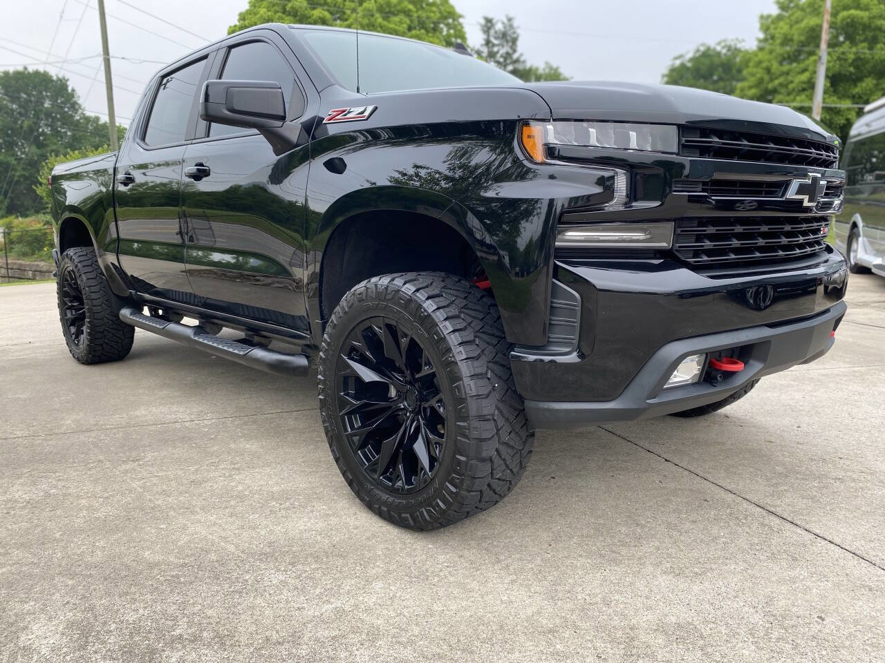 Used 2020 Chevrolet Silverado 1500 LT Trail Boss w/ Midnight Edition image 1