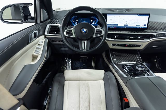Certified 2025 BMW X7 M60i AWD/4WD image 3