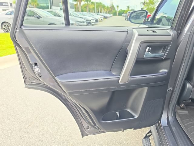Used 2022 Toyota 4Runner SR5 Premium w/ Moonroof Package RWD image 13