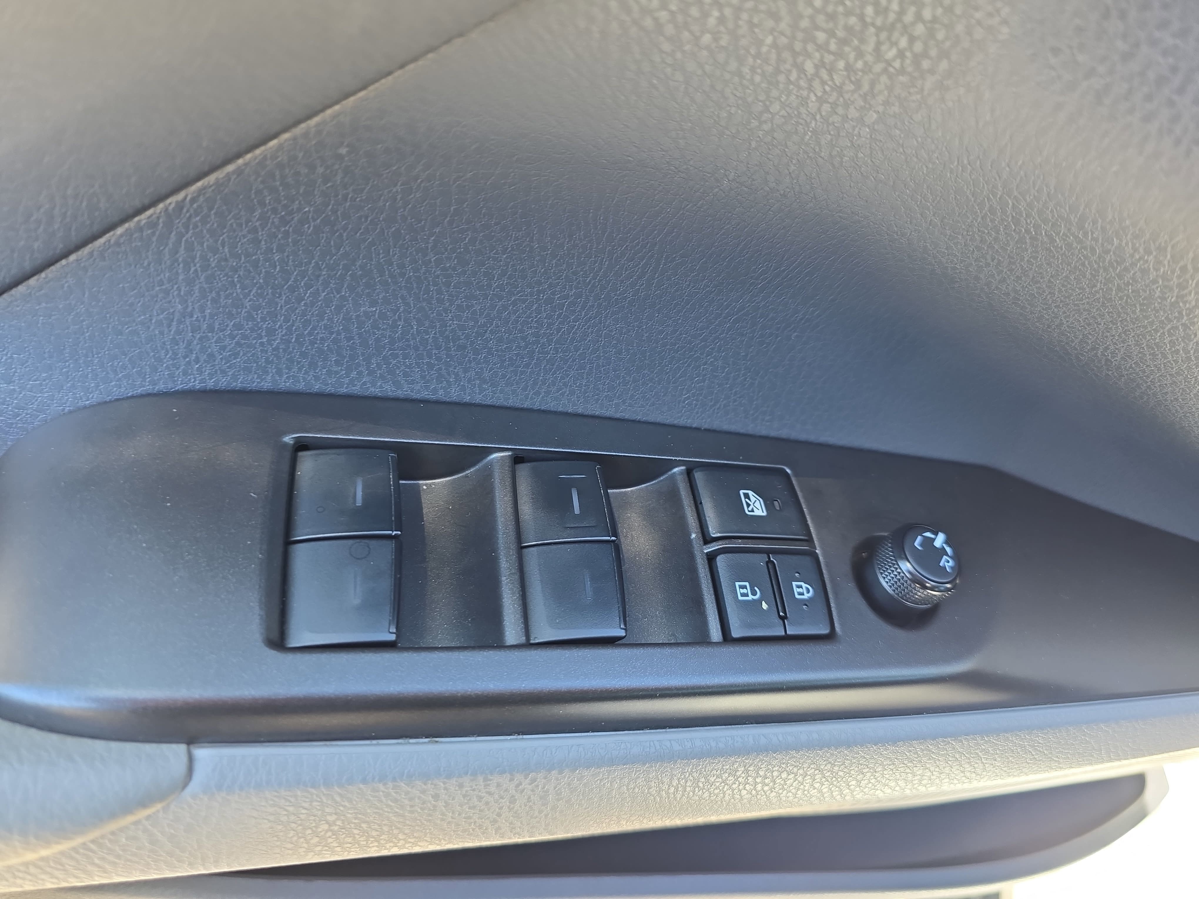 Used 2023 Toyota Camry LE FWD image 26