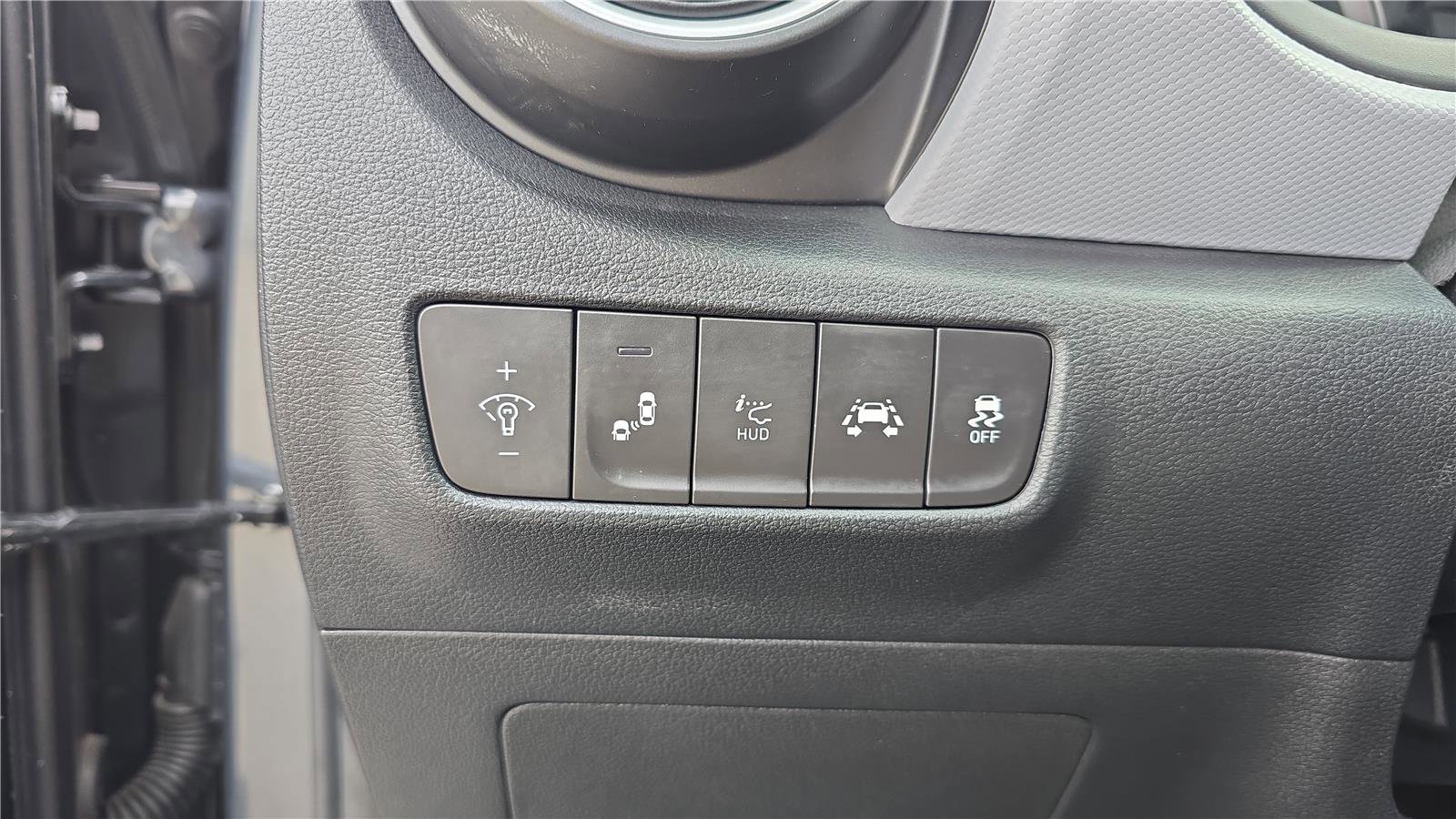 Used 2021 Hyundai Kona Ultimate AWD/4WD image 26