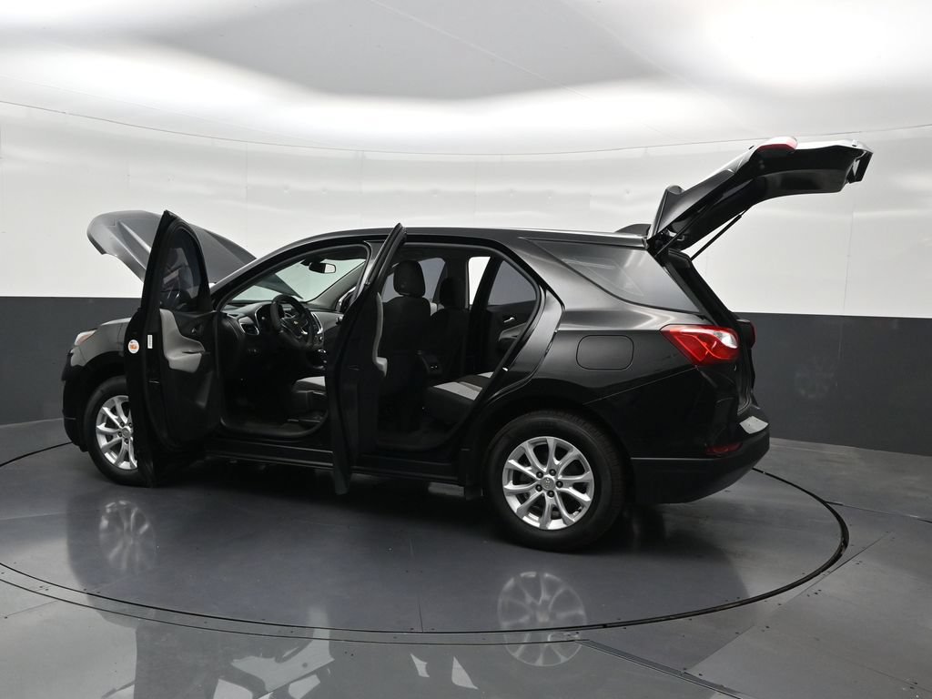 Used 2019 Chevrolet Equinox LS FWD image 34