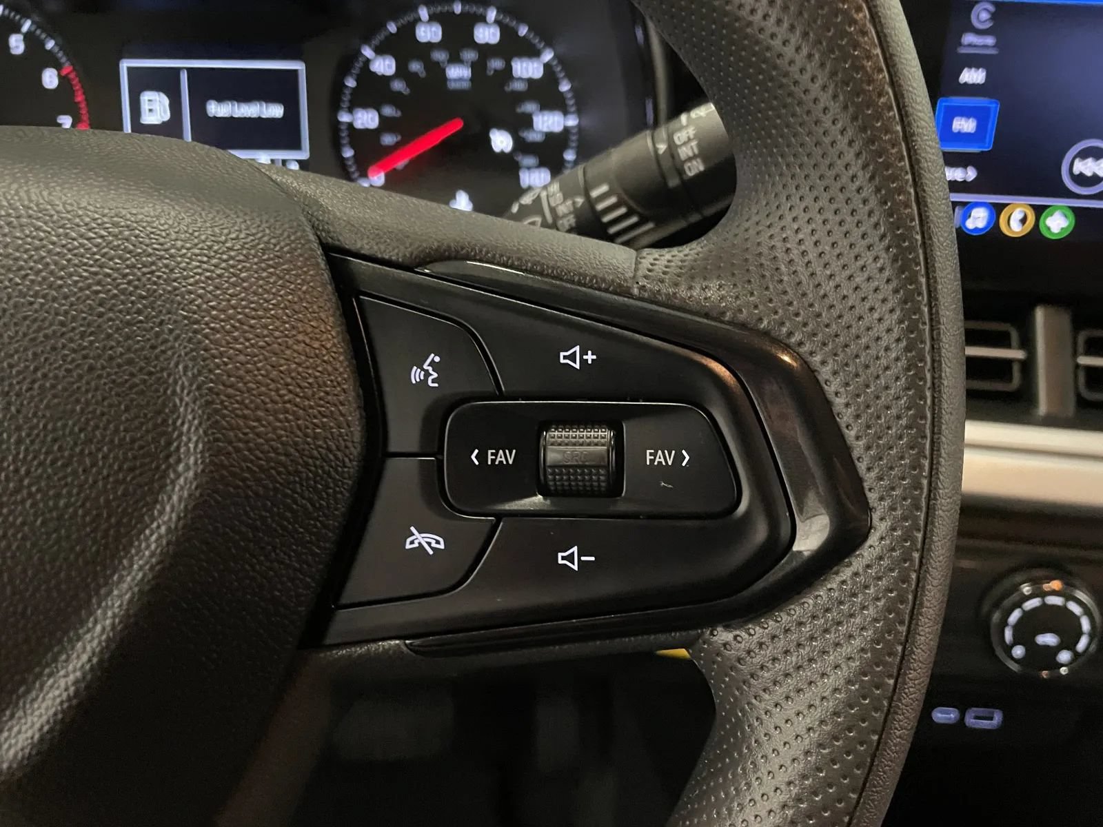 Used 2026 Chevrolet Trax LS w/ Driver Confidence Package FWD image 20