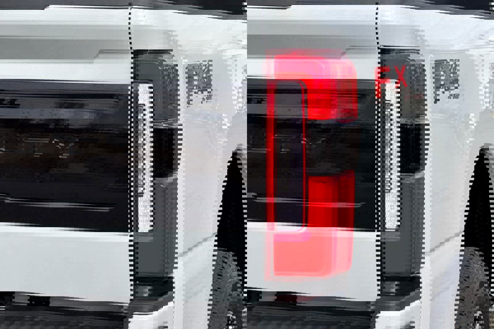 Certified 2025 Ford F350 Platinum image 27