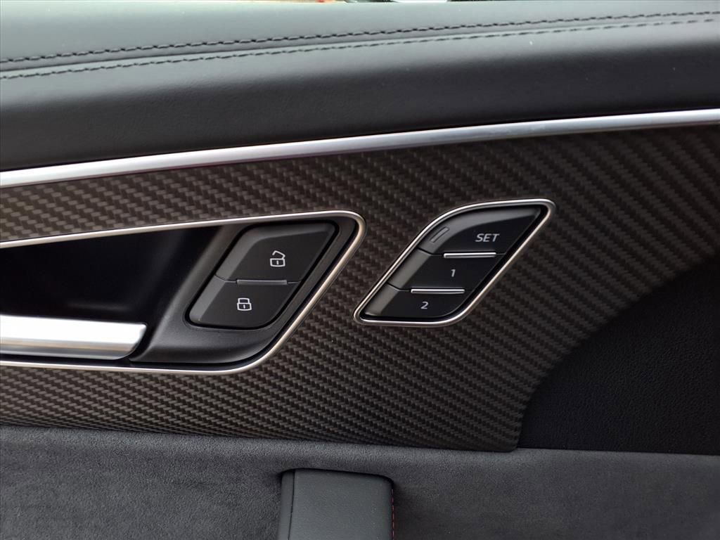 New 2026 Audi RS Q8 performance image 8