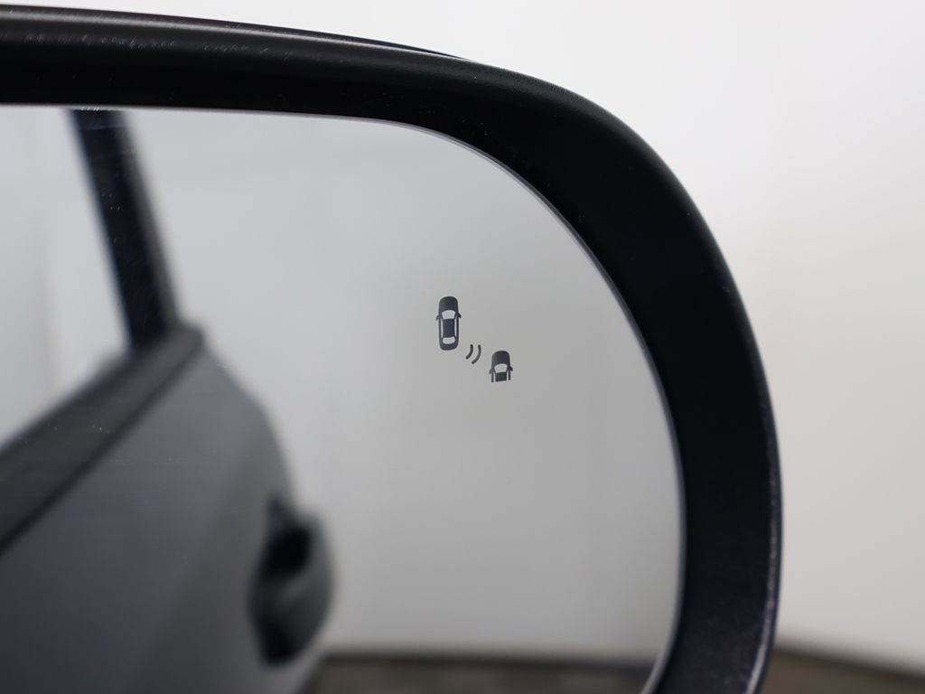 Used 2025 Kia Soul LX w/ LX Technology Package FWD image 34