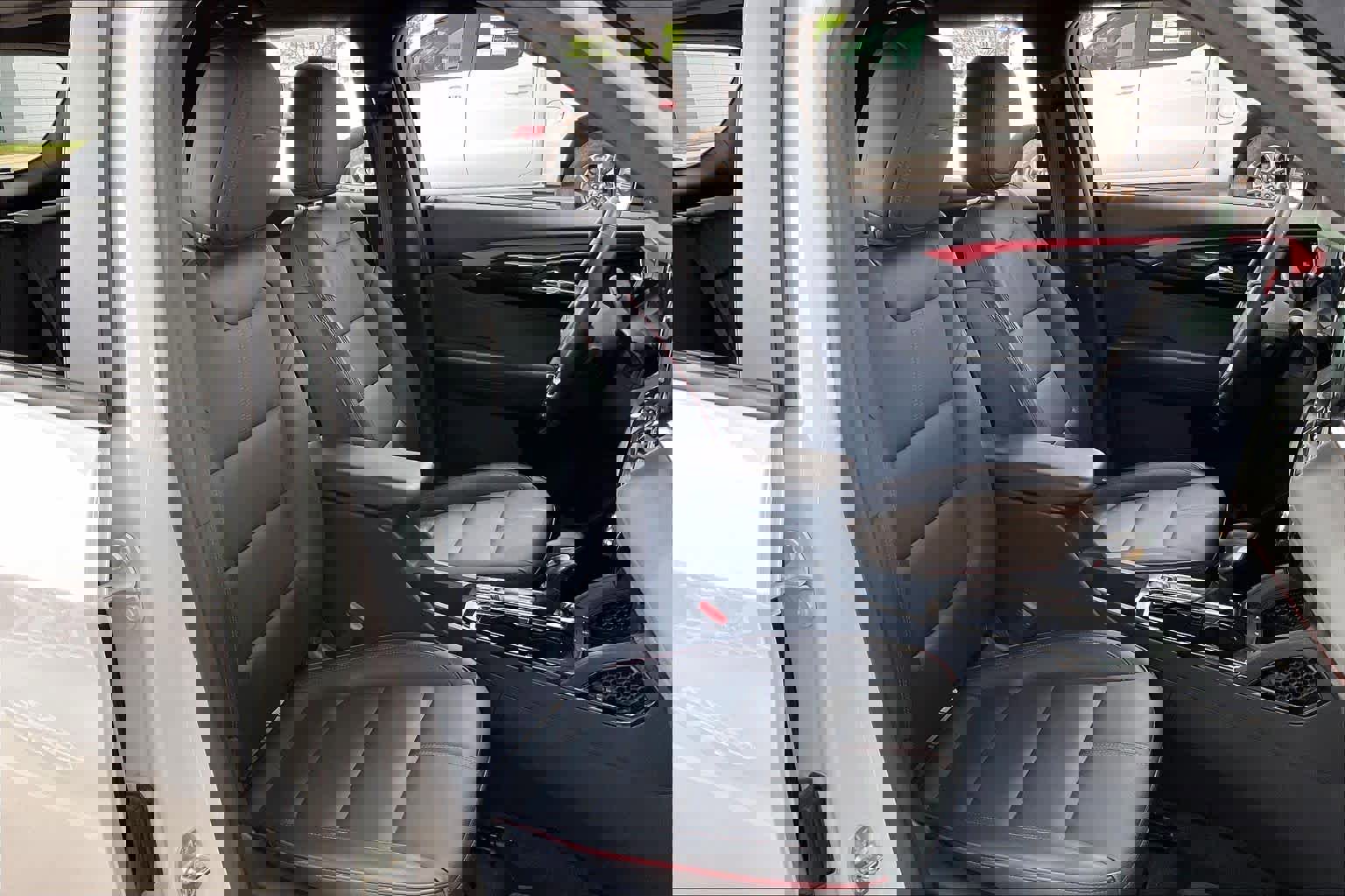 Used 2024 Chevrolet TrailBlazer RS w/ Driver Confidence Package image 9