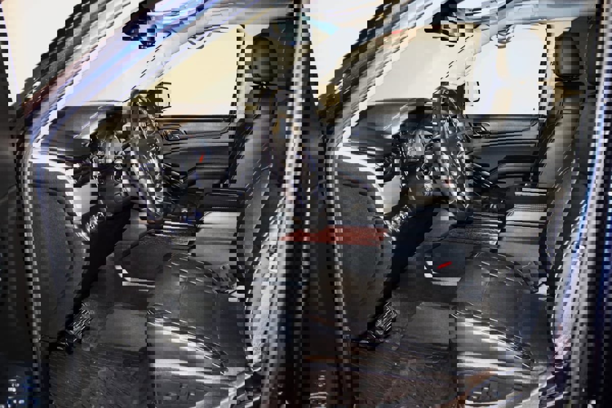 Used 2017 GMC Yukon SLT image 33