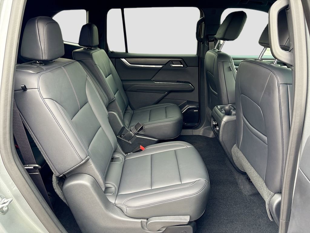 Used 2024 GMC Acadia Elevation w/ Trailering Package image 21