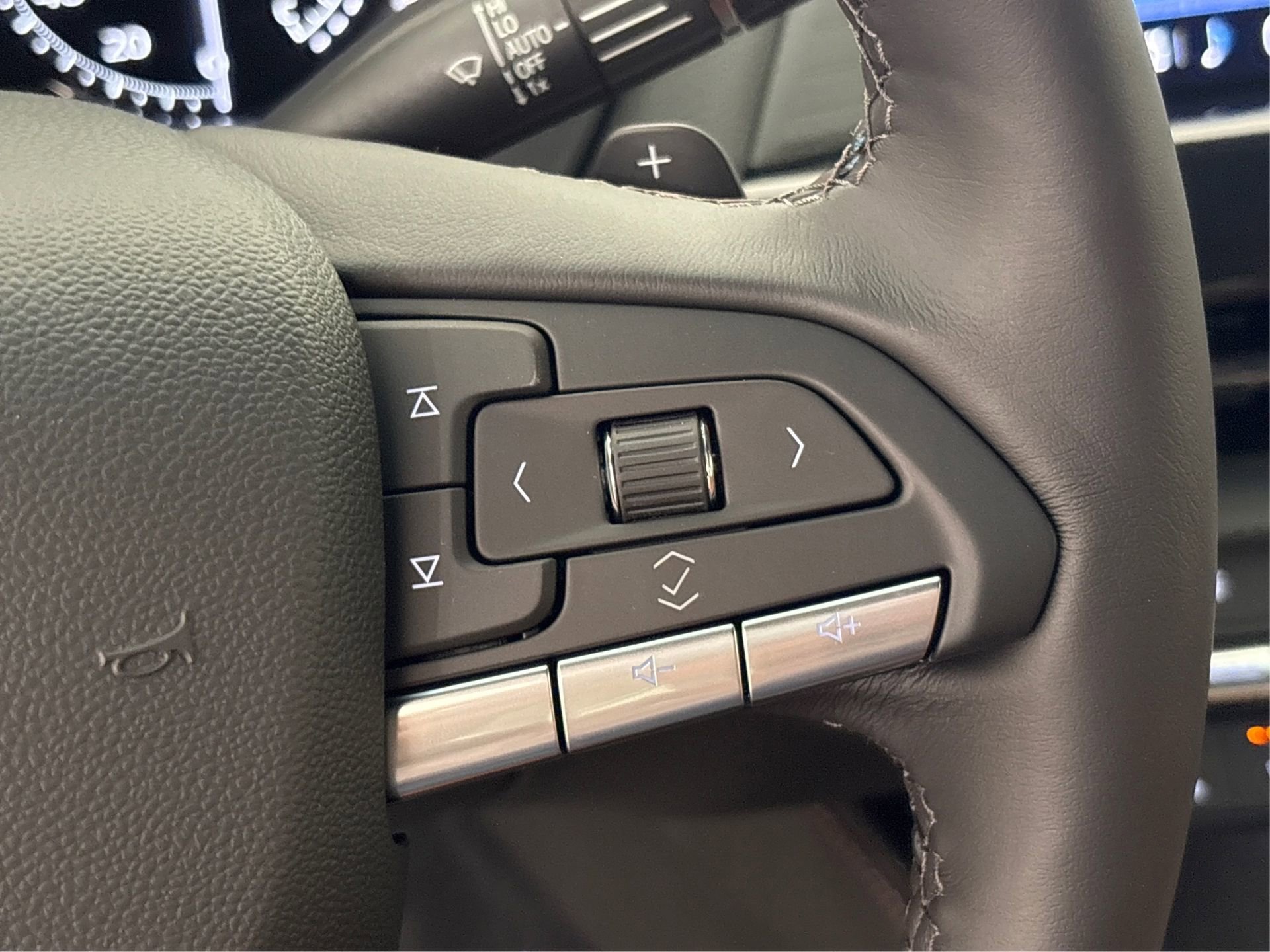 New 2025 Cadillac CT4 Premium Luxury image 29