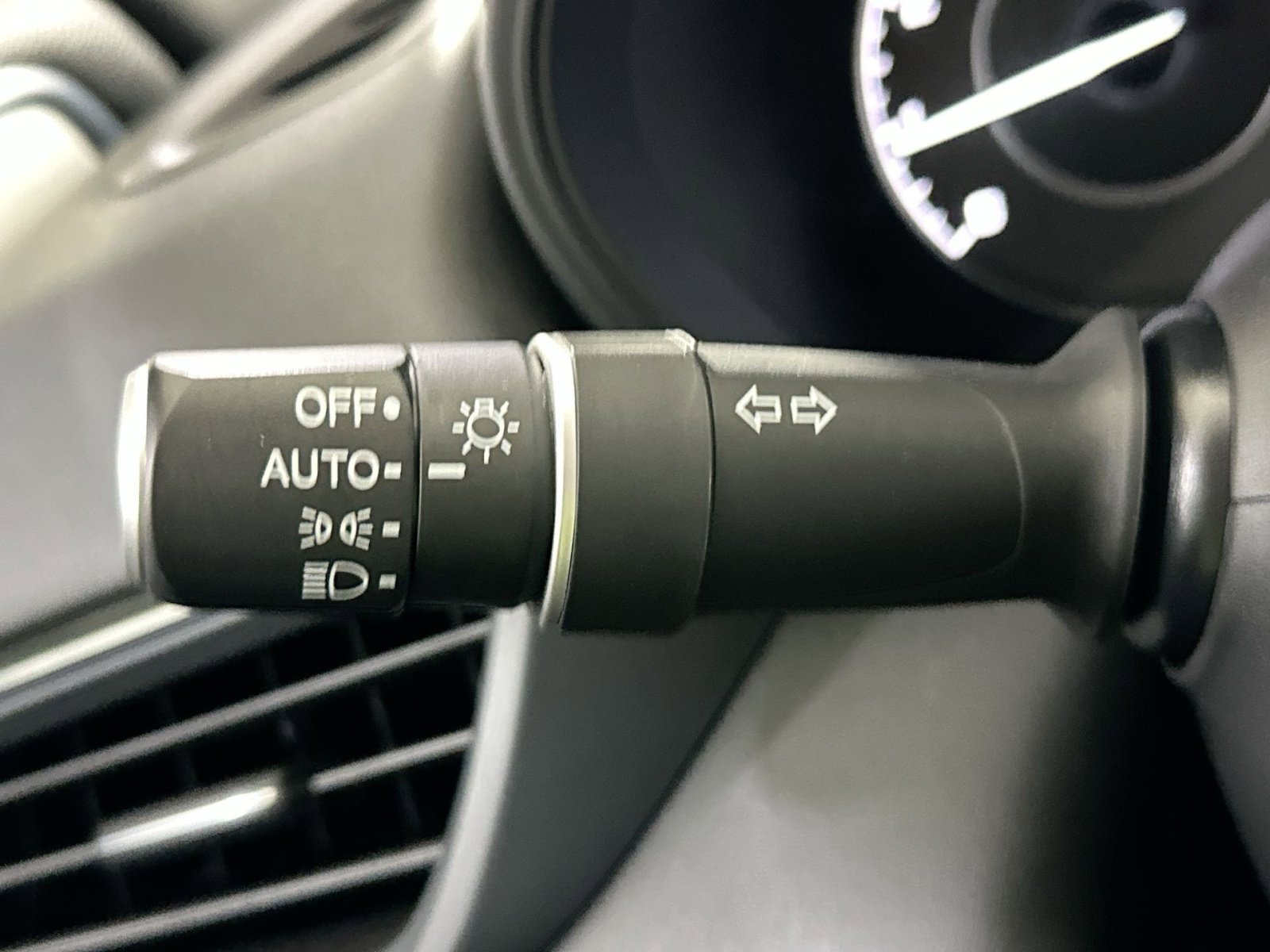 Used 2022 Acura TLX w/ Technology Package image 30