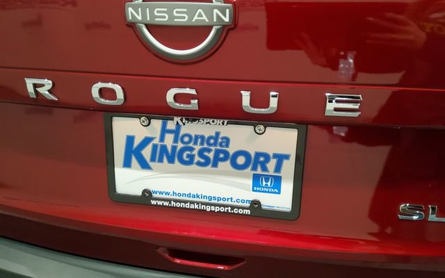 Used 2023 Nissan Rogue SL image 42