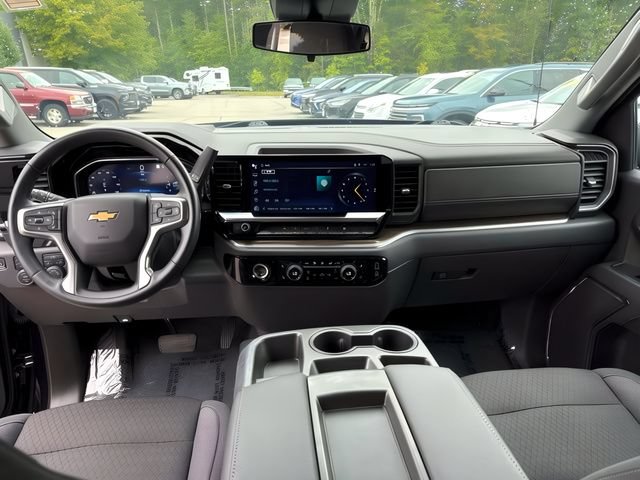 Used 2023 Chevrolet Silverado 1500 LT AWD/4WD image 21
