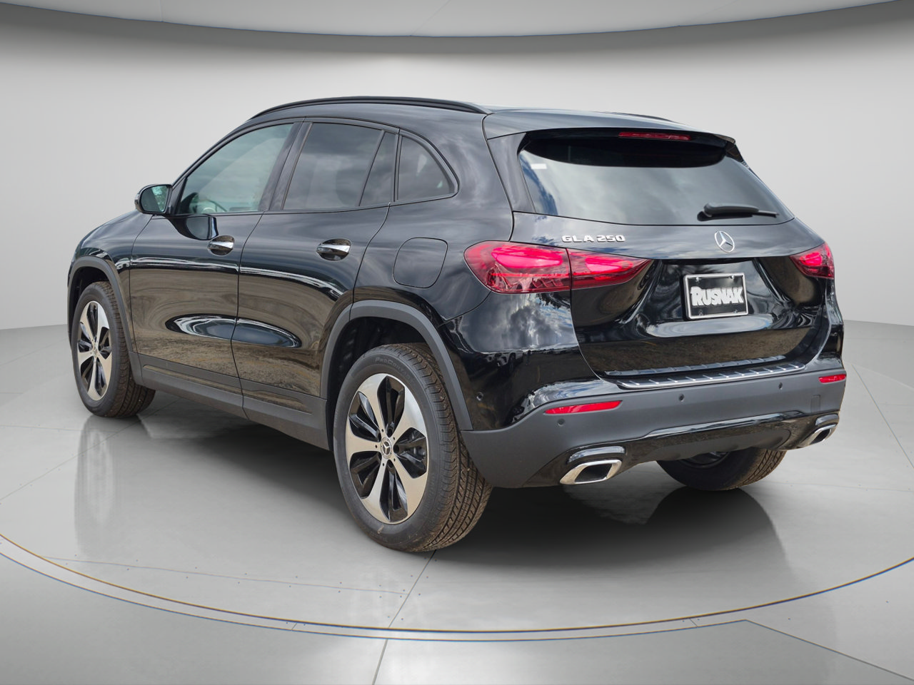 New 2026 Mercedes-Benz GLA 250 image 2