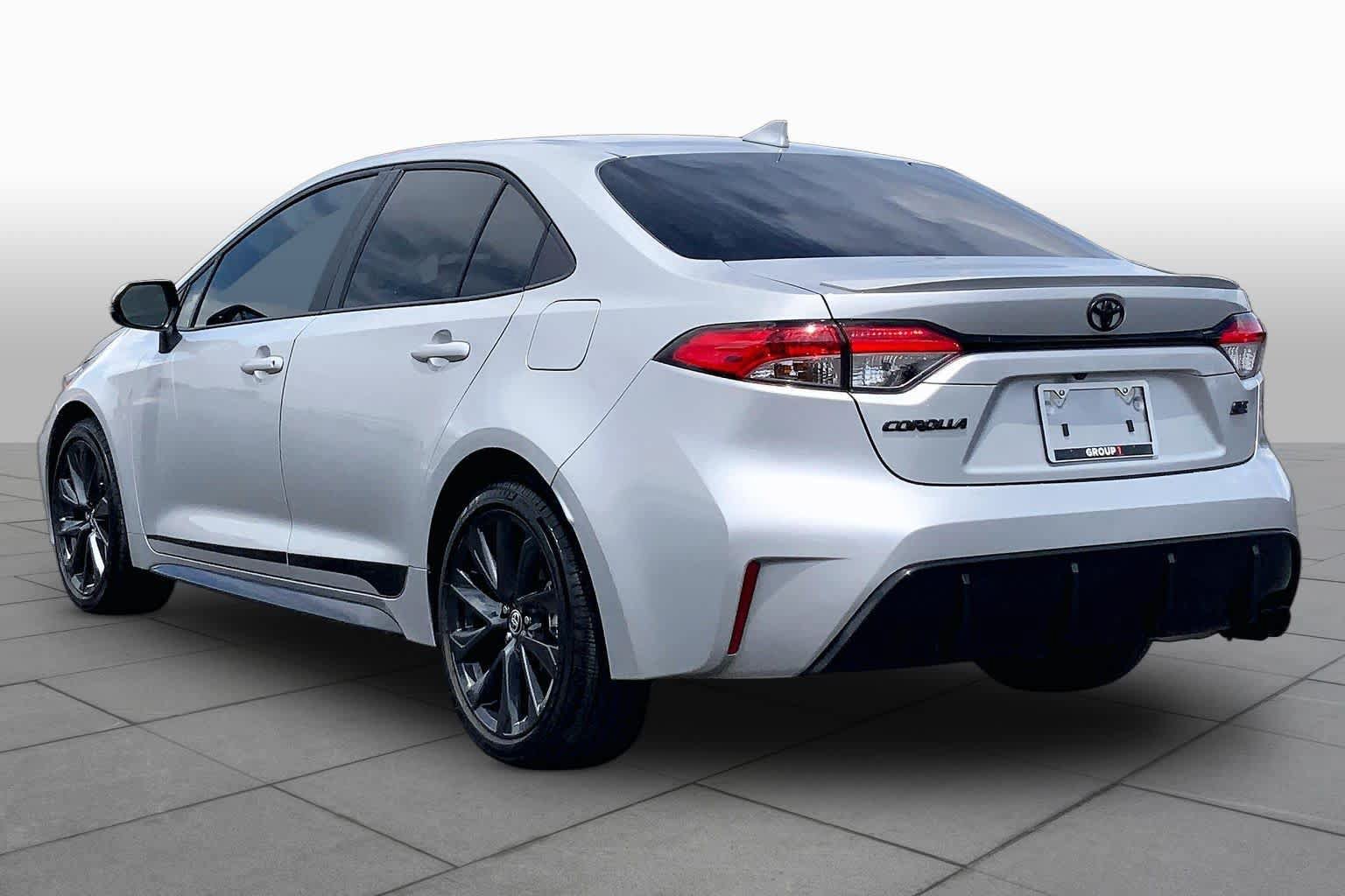 Used 2023 Toyota Corolla SE FWD image 12