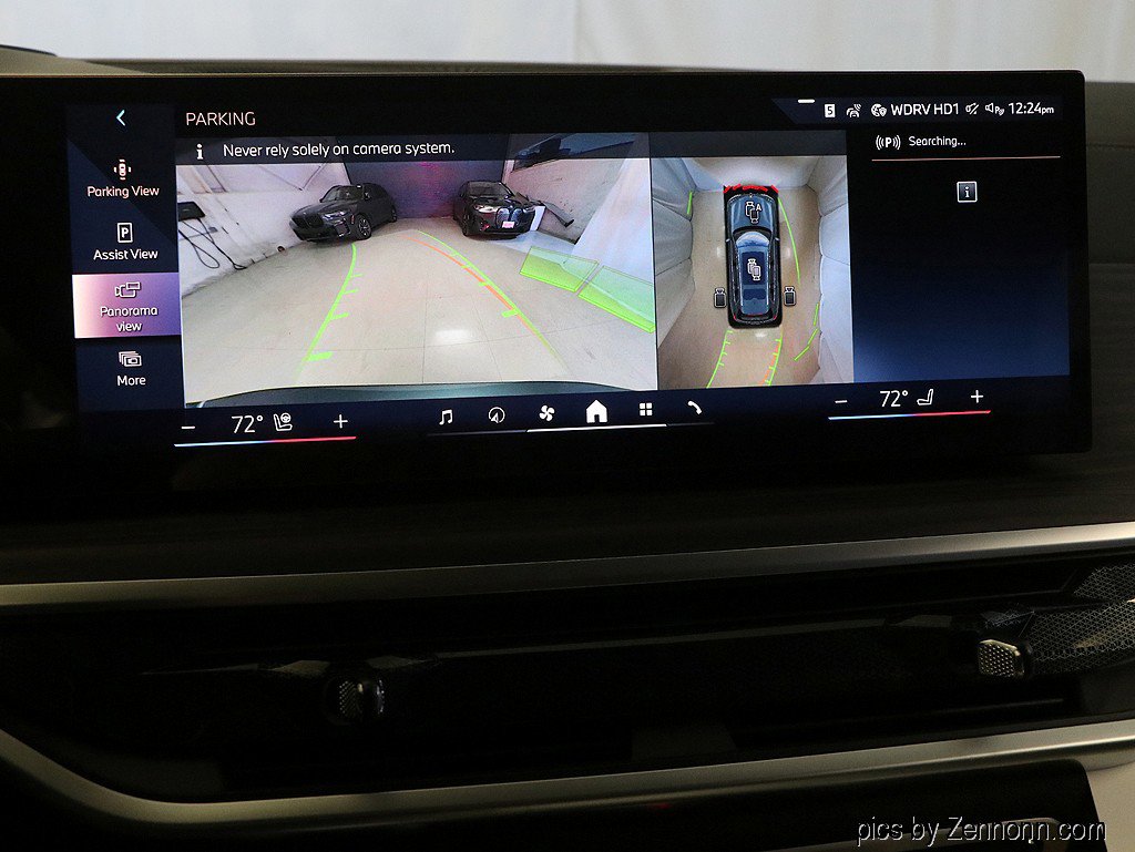 Used 2026 BMW X7 xDrive40i w/ Premium Package image 21