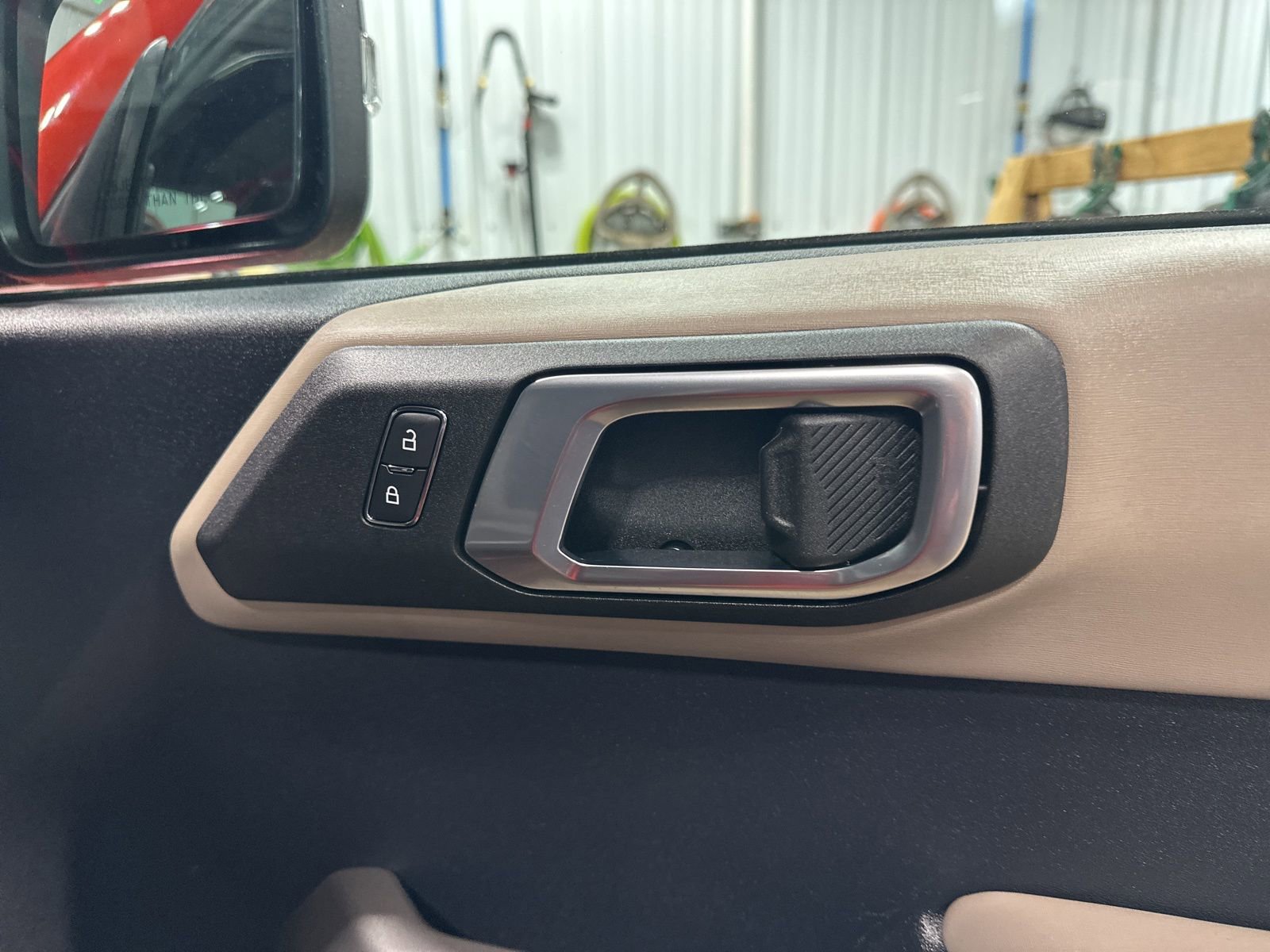 Used 2023 Ford Bronco Wildtrak image 47